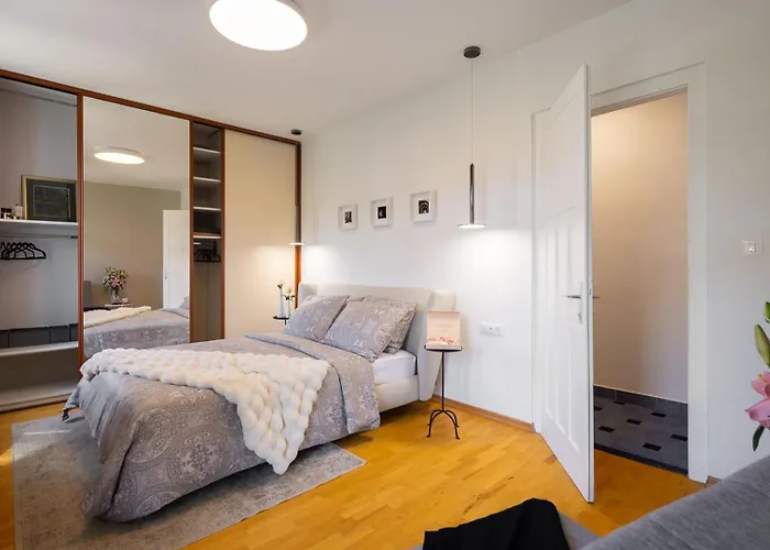 Luxury Luft Center Split
