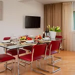 Luxury Luft Center