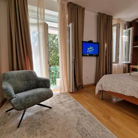 Luxury Luft Center Apartment *