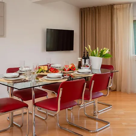 Luxury Luft Center