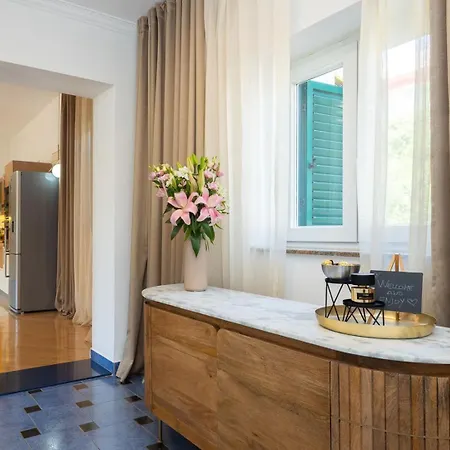 Luxury Luft Center Split