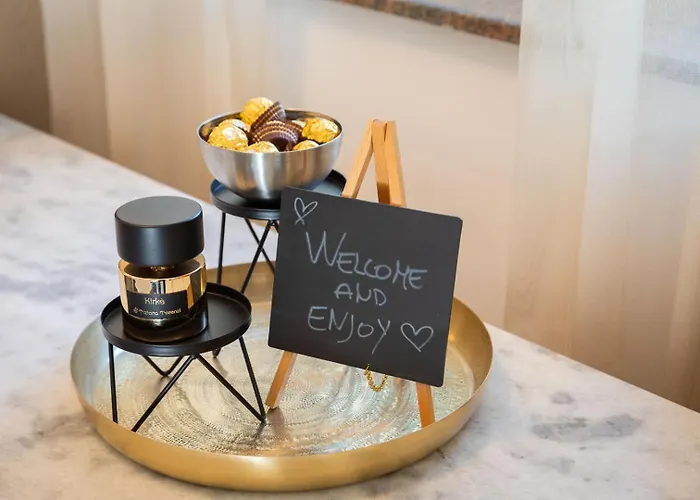 Luxury Luft Center *