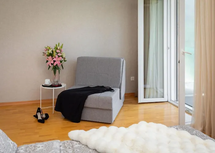 Luxury Luft Center
